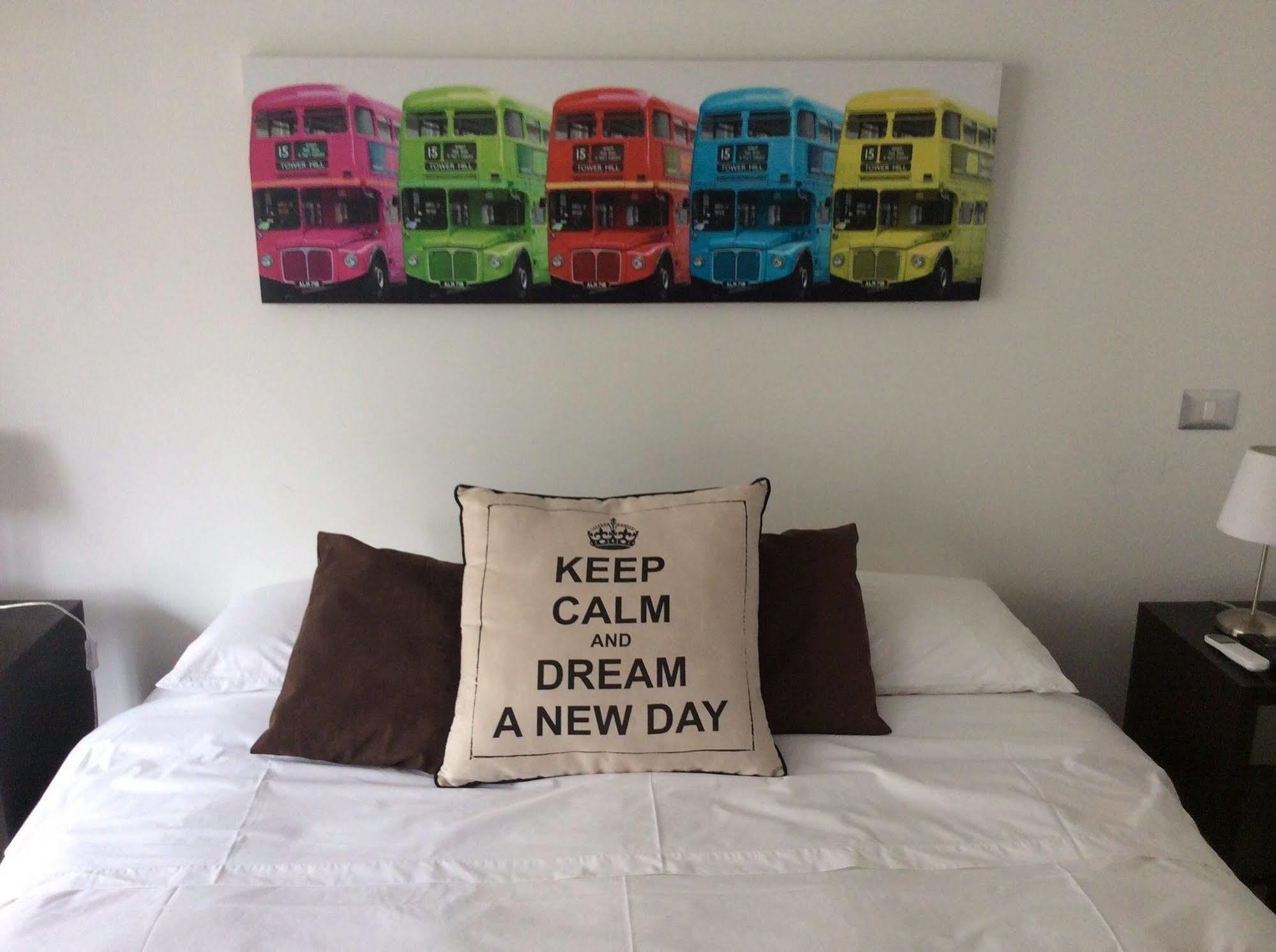 Apartamento In Out Condes Santiago